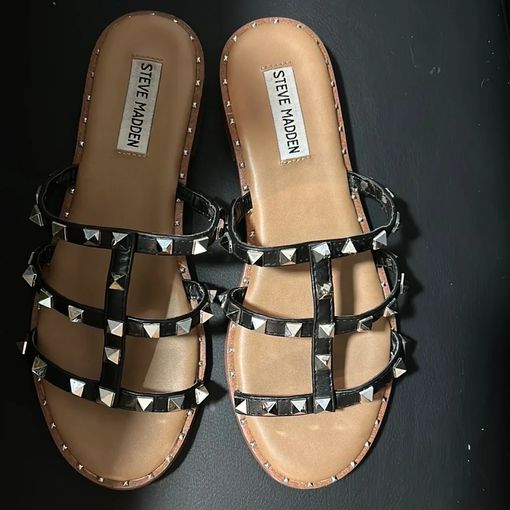 Steve Madden black slides sandal with studs size 7.5 - Picture 2 of 6